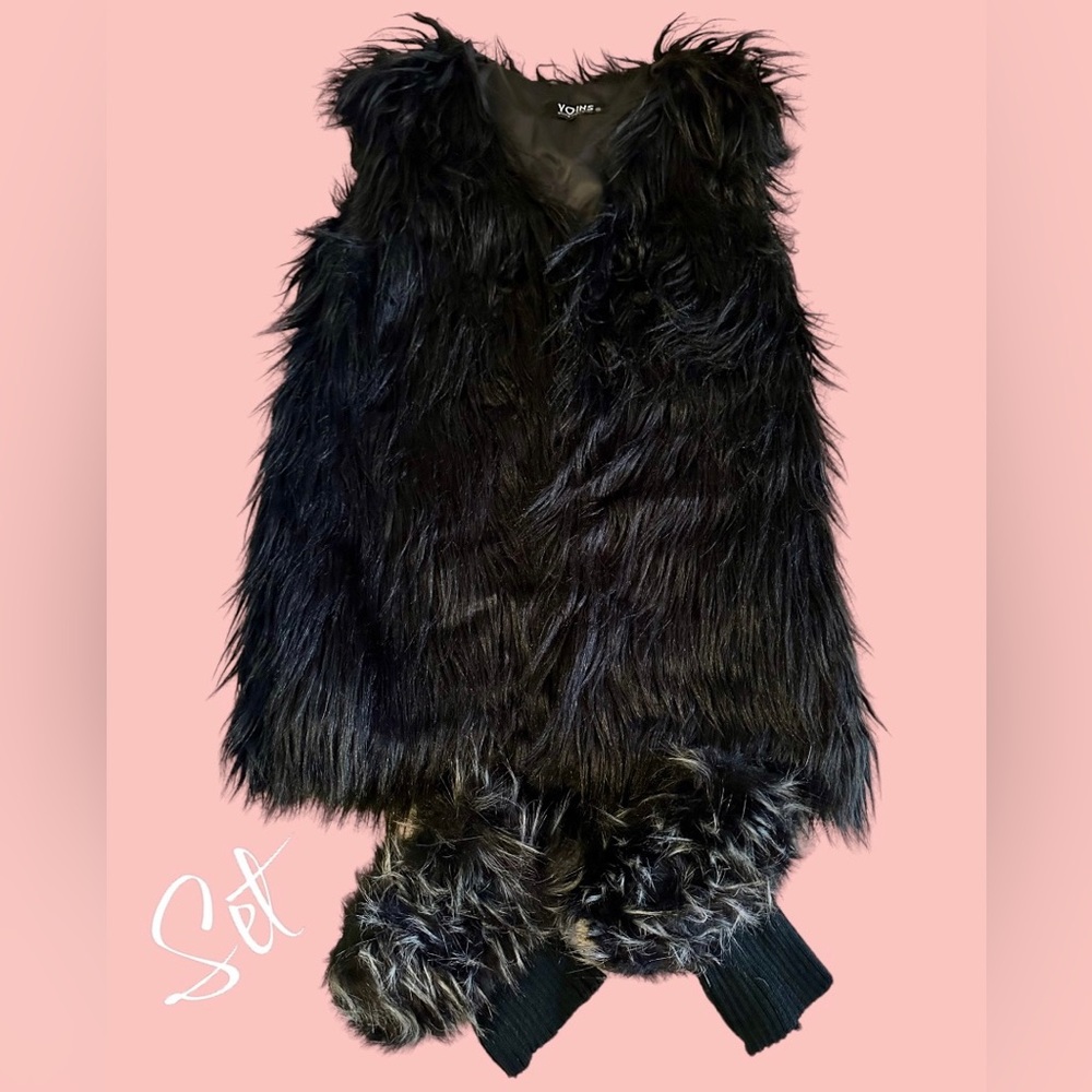 Faux Fur Black Vest with Fur Boot Covers 🪩